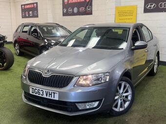 Skoda Octavia Hatchback 1.4 TSI Elegance DSG Euro 5 (s/s) 5dr