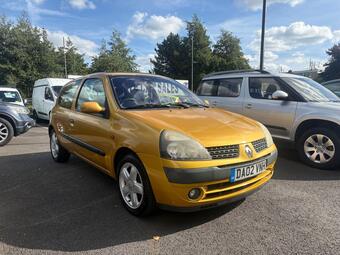 Renault Clio Hatchback 1.2 16v Dynamique 3dr