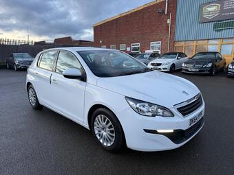 Peugeot 308 Hatchback 1.2 VTi PureTech Access Euro 5 5dr