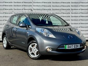 2017 MARCH 2027 AND A CLEAR VEHICLE HISTORY CHECK, OFFERING PEACE OF MIND FOR... photo