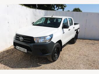 Toyota Hilux Pickup 2.4 D-4D Active 4WD Euro 6 4dr (3.5t)