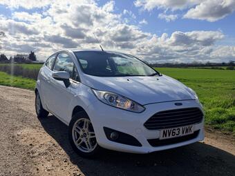 2014 FIESTA 1.25 ZETEC EURO 5 3DR 33 PHOTOS FORD FIESTA 1.25 ZETEC EURO... photo