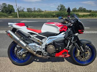Aprilia Tuono 1000 Naked