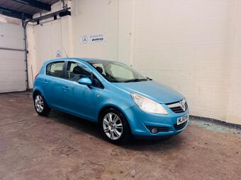Vauxhall Corsa Hatchback 1.2i 16v SE 5dr (a/c)