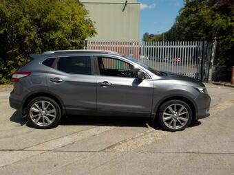 Nissan Qashqai SUV 1.5 dCi Tekna 2WD Euro 5 (s/s) 5dr