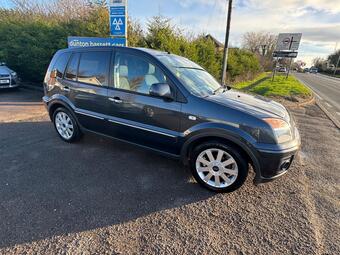 2010 Ford Fusion 1.6 Titanium 5dr 40 Photos photo