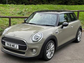 MINI Hatch Hatchback 1.5 Cooper Euro 6 (s/s) 3dr