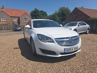 Vauxhall Insignia Hatchback 2.0 CDTi ecoFLEX Design Euro 5 (s/s) 5dr