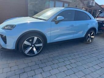 Porsche Macan SUV 100kWh 4 Auto 4WD 5dr