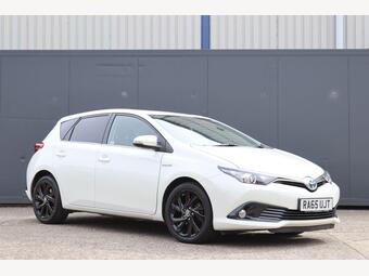 Toyota Auris Hatchback 1.8 VVT-h Design CVT Euro 6 (s/s) 5dr