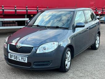 Skoda Fabia Hatchback 1.4 16V 2 5dr