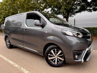 Toyota ProAce Panel Van 2.0D Comfort Medium Panel Van MWB Euro 6 (s/s) 6dr