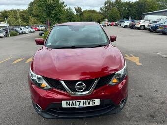 Nissan Qashqai SUV 1.6 dCi N-Connecta XTRON 2WD Euro 6 (s/s) 5dr