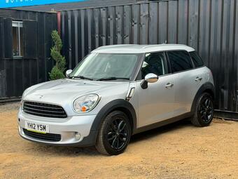 MINI Countryman SUV 2.0 Cooper D Auto Euro 5 5dr