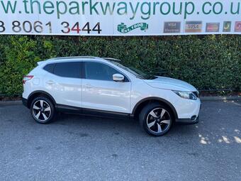 Nissan Qashqai SUV 1.6 dCi N-Connecta XTRON 2WD Euro 6 (s/s) 5dr