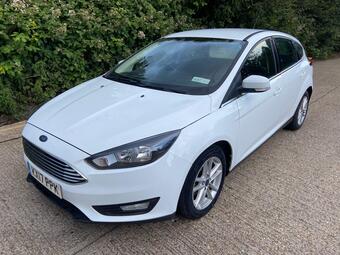 Ford Focus Hatchback 1.0T EcoBoost Zetec Euro 6 (s/s) 5dr