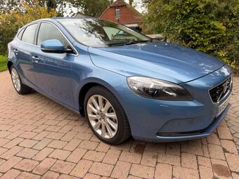Volvo V40 Hatchback 2.0 D4 SE Lux Nav Euro 6 (s/s) 5dr