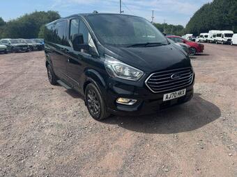 Ford Tourneo Custom Minibus TITANIUM L2 185 AUTO LUXURY CHAUFFEUR