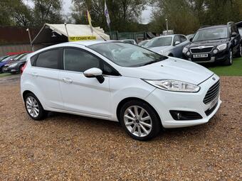 Ford Fiesta Hatchback 1.0T EcoBoost Titanium Euro 6 (s/s) 5dr