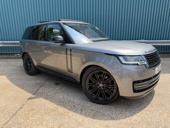 Land Rover Range Rover SUV 3.0 P400 MHEV Autobiography Auto 4WD Euro 6 (s/s) 5dr