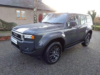 Toyota Land Cruiser SUV 2.8D Auto 4WD LWB Euro 6 (s/s) 5dr