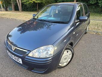 Vauxhall Corsa Hatchback 1.2i 16v Design 5dr (a/c)