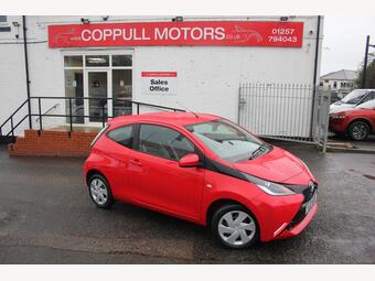 2017 AYGO 1.0 VVT I X PLAY EURO 6 3DR 13 PHOTOS TOYOTA AYGO... photo
