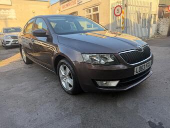Skoda Octavia Hatchback 2.0 TDI SE Euro 5 (s/s) 5dr