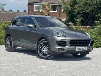 Porsche Cayenne SUV 4.2 TD V8 S TiptronicS 4WD Euro 5 (s/s) 5dr