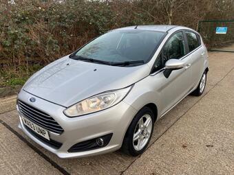 Ford Fiesta Hatchback 1.0T EcoBoost Zetec Euro 5 (s/s) 5dr