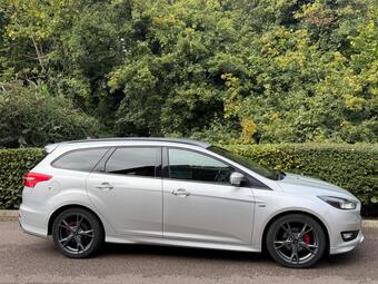 Ford Focus Estate 1.0T EcoBoost ST-Line X Euro 6 (s/s) 5dr