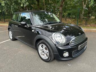 2012 hatch 1.6 one euro 5 3dr 40 photos 1 video  hatch 1.6 one euro 5 3dr sold. similar cars... photo