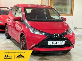 Toyota AYGO Hatchback 1.0 VVT-i x-play x-shift Euro 5 5dr Euro 5