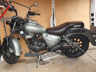 Keeway Superlight 125 Custom Cruiser 124