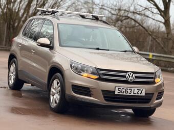 2013 TIGUAN 2.0 TDI BLUEMOTION TECH S 2WD EURO 5 S S 5DR 18... photo