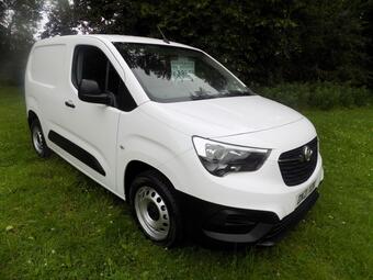 Vauxhall Combo Panel Van 1.5 Turbo D 2300 Dynamic L1 H1 Euro 6 4dr