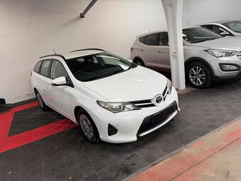 Toyota Auris Estate 1.4 D-4D Active Touring Sports Euro 5 (s/s) 5dr