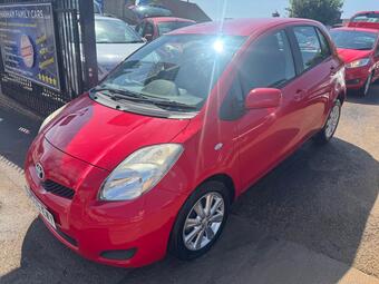 Toyota Yaris Hatchback 1.33 Dual VVT-i TR Euro 4 (s/s) 5dr