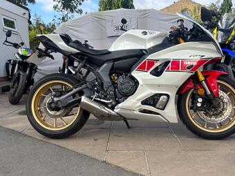 Yamaha R7 Super Sports 700 Euro 5