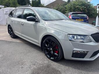 Skoda Octavia Estate 2.0 TDI vRS DSG Euro 6 (s/s) 5dr (SNav)