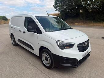 Vauxhall Combo Panel Van 1.5 Turbo D 2300 Edition L2 H1 Euro 6 (s/s) 6dr