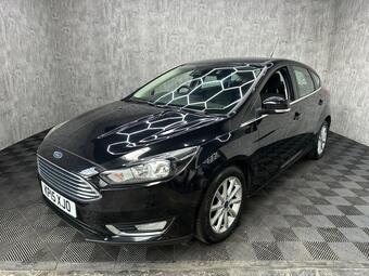 Ford Focus Hatchback 1.0T EcoBoost Titanium Euro 6 (s/s) 5dr