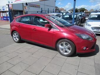 Ford Focus Hatchback 1.0T EcoBoost Zetec Euro 5 (s/s) 5dr