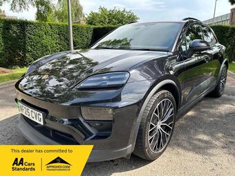 Porsche Macan SUV 100kWh 4S Auto 4WD 5dr