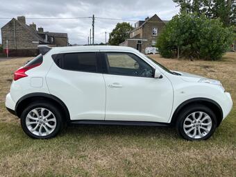 Nissan Juke SUV 1.6 Tekna Euro 5 (s/s) 5dr