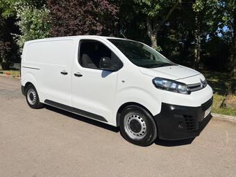 Citroen Dispatch Panel Van 1.5 BlueHDi 1000 Enterprise Pro M FWD 2 Euro 6 (s/s) 6dr