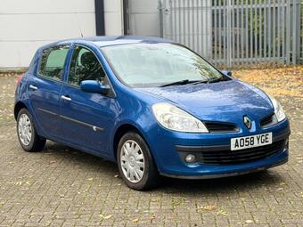 Renault Clio Hatchback 1.6 VVT Expression 5dr
