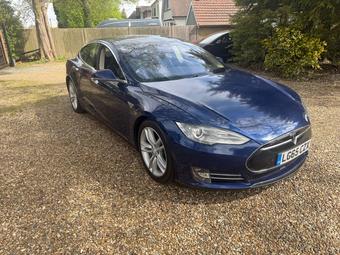 Tesla 2015 MS 70D 