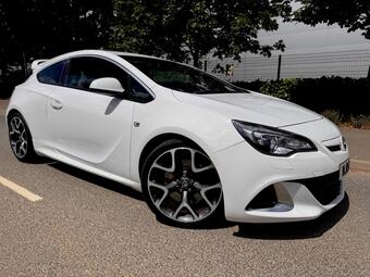 Vauxhall Astra GTC Coupe 2.0T VXR Euro 5 (s/s) 3dr