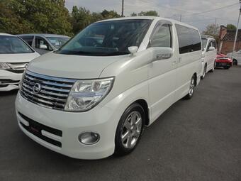 Nissan Elgrand MPV 4WD HIGHWAY STAR FRESH IMPORT
